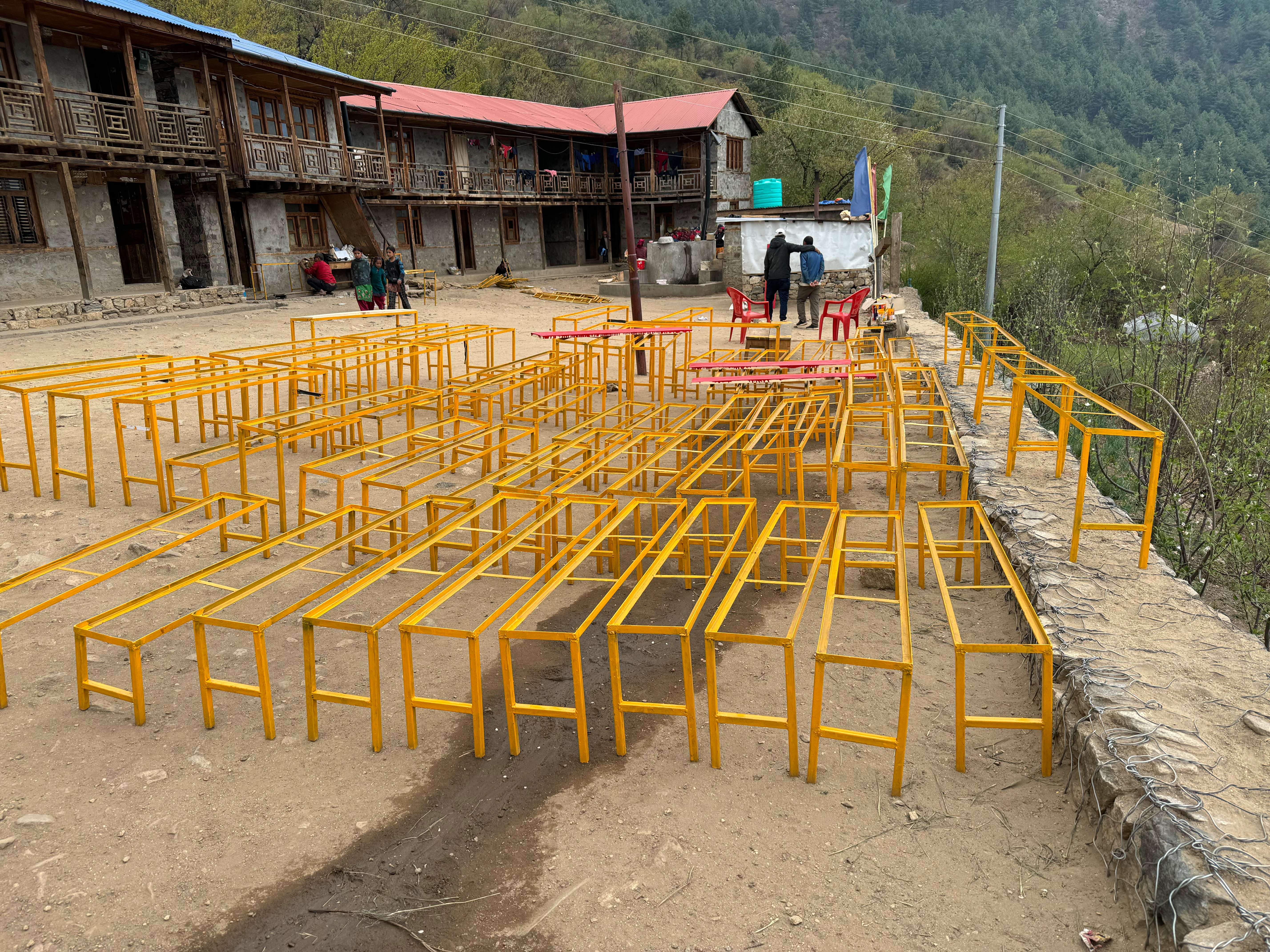 Nepal Schulgebäude im Bau